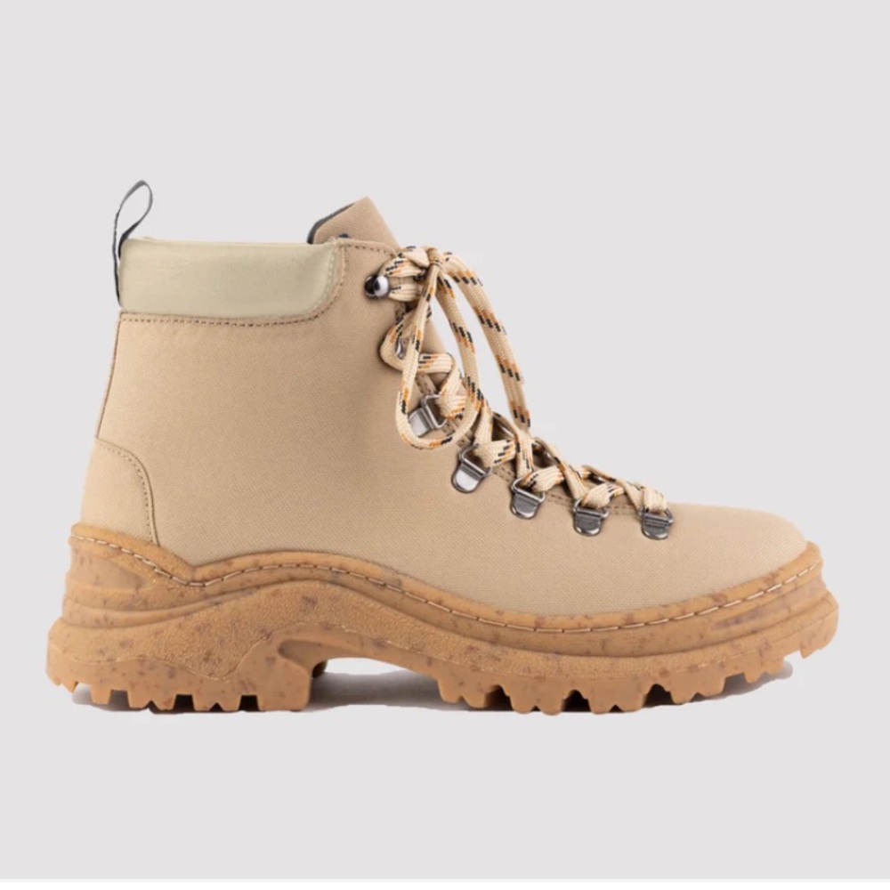 Alice + Whittles (now Thesus) Weekend Hiking Boots